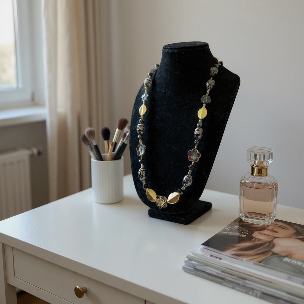Black and gold handmade beaded necklace
